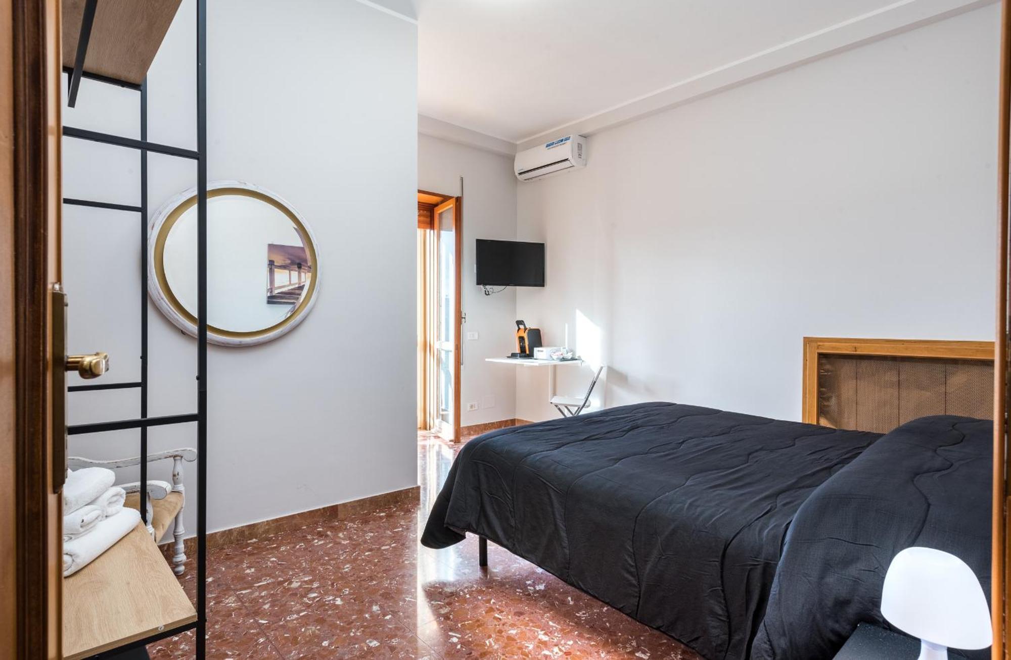 Travelershome Morena Guesthouse Rome Extérieur photo